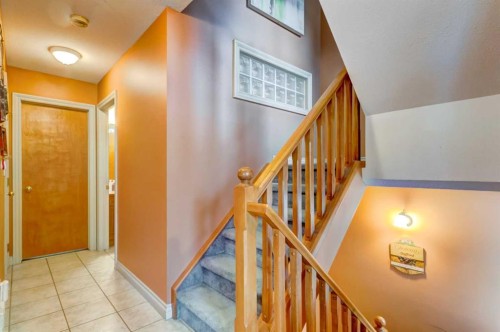 A-510 Wolf Street, Banff, AB - Indoor Photo Showing Other Room