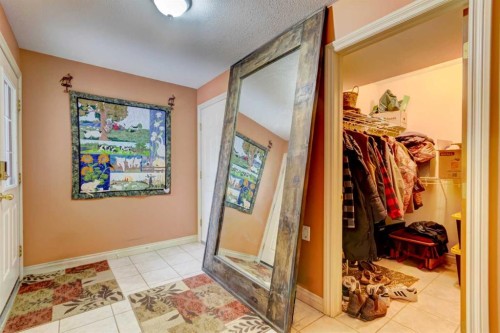 A-510 Wolf Street, Banff, AB - Indoor Photo Showing Other Room