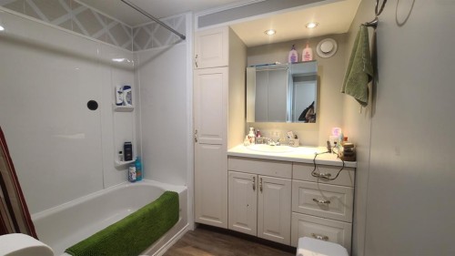 15-810 56 Street, Edson, AB 