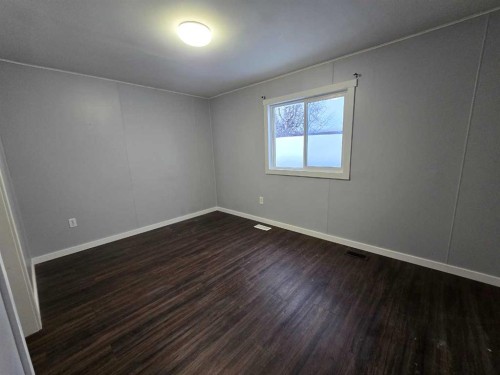 15-810 56 Street, Edson, AB 