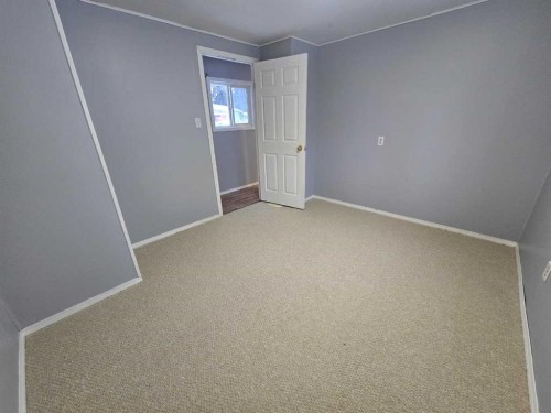 15-810 56 Street, Edson, AB 