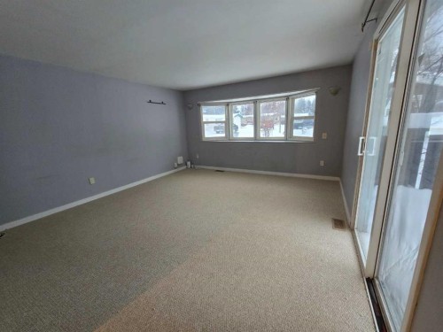 15-810 56 Street, Edson, AB 