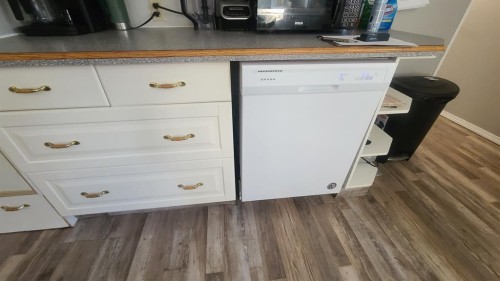 15-810 56 Street, Edson, AB 