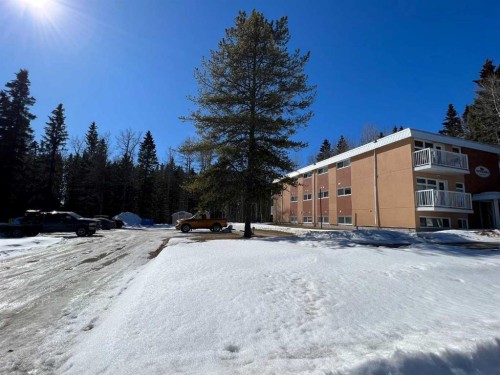 11-506 41 Street, Edson, AB - Outdoor