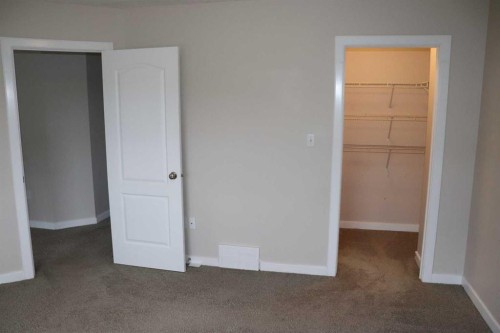 2-1616 41 Street, Edson, AB - Indoor Photo Showing Other Room