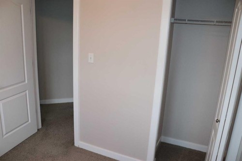 2-1616 41 Street, Edson, AB - Indoor Photo Showing Other Room