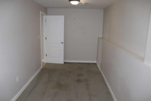 2-1616 41 Street, Edson, AB - Indoor Photo Showing Other Room