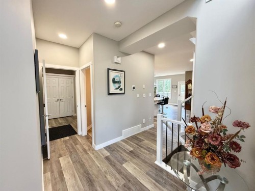 60 Pritchard Drive, Whitecourt, AB - Indoor