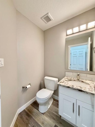 60 Pritchard Drive, Whitecourt, AB - Indoor Photo Showing Bathroom