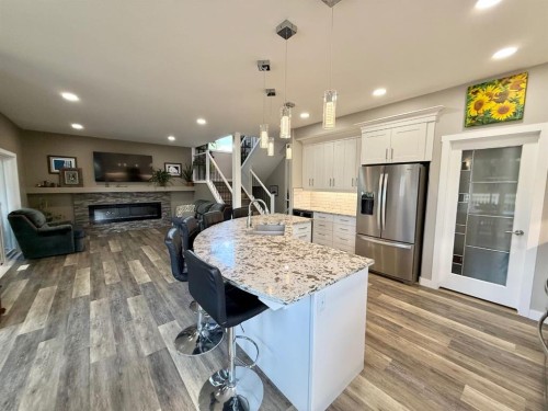 60 Pritchard Drive, Whitecourt, AB - Indoor Photo Showing Kitchen With Upgraded Kitchen