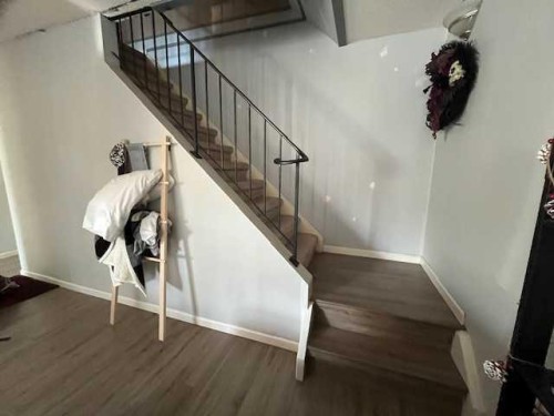 13-11219 103A Avenue Nw, Edmonton, AB - Indoor Photo Showing Other Room