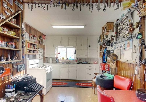 531 65 Street, Edson, AB - Indoor