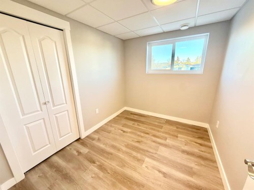 131 Collinge Road, Hinton, AB - Indoor Photo Showing Other Room