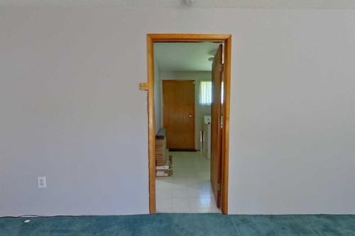 5009 48 Avenue, Athabasca, AB - Indoor Photo Showing Other Room