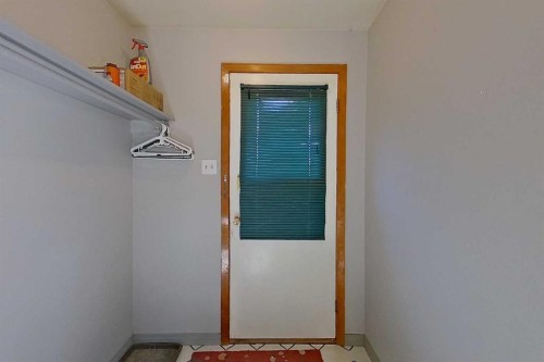 5009 48 Avenue, Athabasca, AB - Indoor Photo Showing Other Room