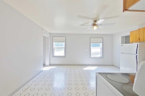 5009 48 Avenue, Athabasca, AB - Indoor