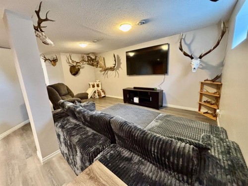 130 Willow Drive, Hinton, AB - Indoor