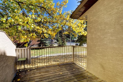 105-200 Three Sisters Drive, Canmore, AB - Outdoor