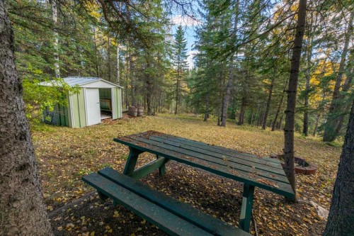 320 Collinge Road, Hinton, AB - Outdoor