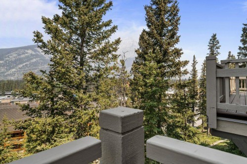 14 Antelope Lane, Banff, AB - Outdoor