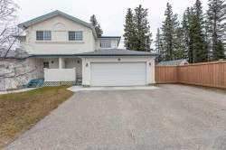 10-465 Makenny Street  Hinton, AB T7V 1H3