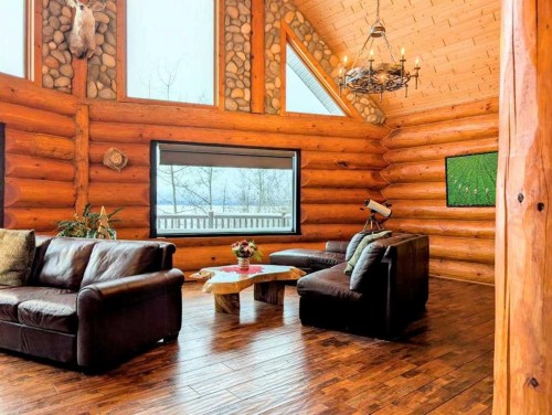 9 Upper Crescent, Marten Beach, AB - Indoor Photo Showing Living Room