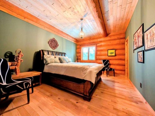 9 Upper Crescent, Marten Beach, AB - Indoor Photo Showing Bedroom