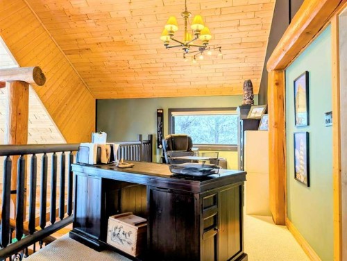 9 Upper Crescent, Marten Beach, AB - Indoor