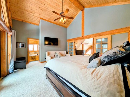 9 Upper Crescent, Marten Beach, AB - Indoor Photo Showing Bedroom