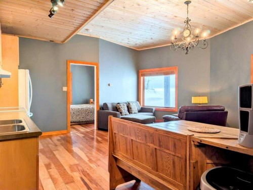 9 Upper Crescent, Marten Beach, AB - Indoor Photo Showing Other Room