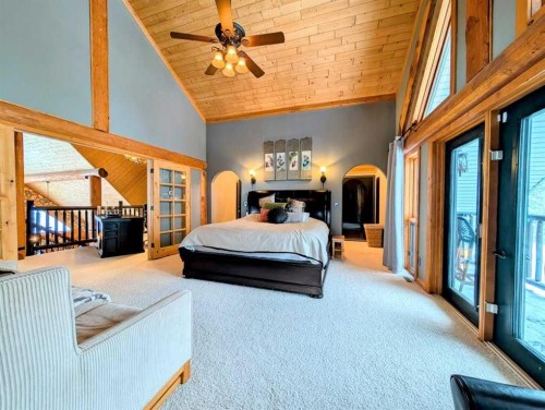 9 Upper Crescent, Marten Beach, AB - Indoor Photo Showing Bedroom