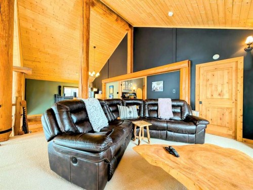 9 Upper Crescent, Marten Beach, AB - Indoor Photo Showing Other Room