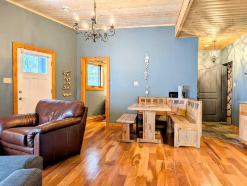 9 Upper Crescent, Marten Beach, AB - Indoor Photo Showing Other Room