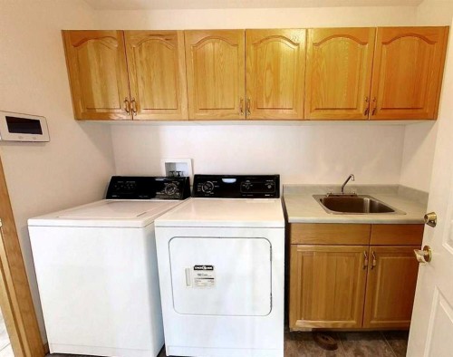 5120 18 Avenue, Edson, AB - Indoor Photo Showing Laundry Room