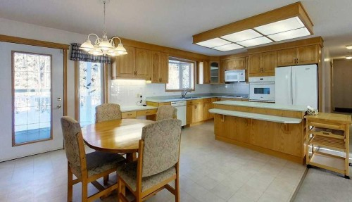 5120 18 Avenue, Edson, AB - Indoor