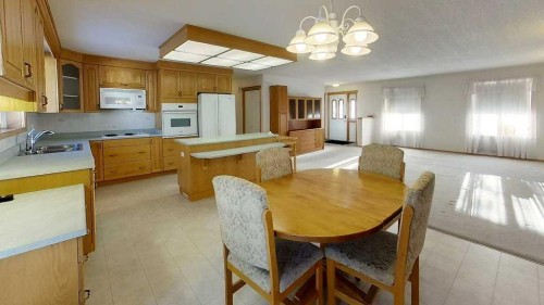 5120 18 Avenue, Edson, AB - Indoor