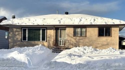 5512 47 Street  Whitecourt, AB T7S 1A4