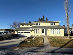 104 Mistaya Road  Hinton, AB T7V 1T3