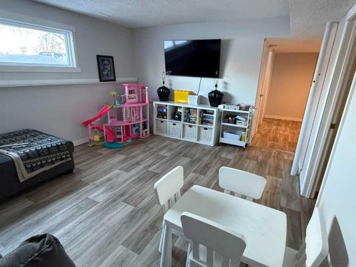 34 Wedow Drive, Whitecourt, AB - Indoor Photo Showing Other Room
