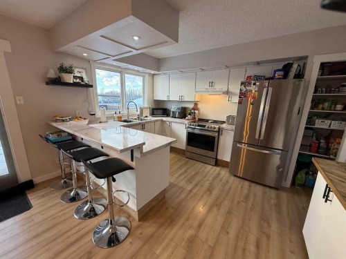 34 Wedow Drive, Whitecourt, AB - Indoor Photo Showing Kitchen