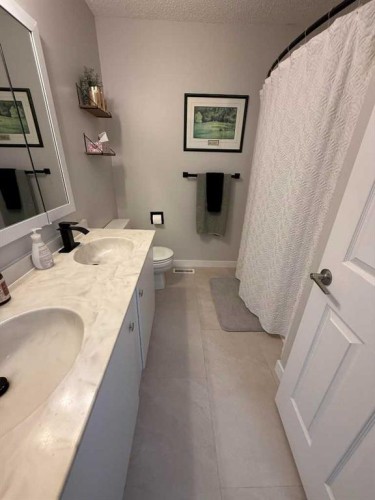 34 Wedow Drive, Whitecourt, AB - Indoor Photo Showing Bathroom