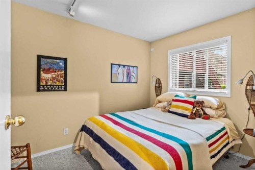 Unit 4-717 7Th Street, Canmore, AB - Indoor Photo Showing Bedroom