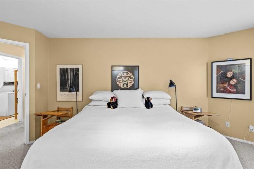 Unit 4-717 7Th Street, Canmore, AB - Indoor Photo Showing Bedroom