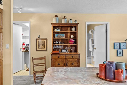 Unit 4-717 7Th Street, Canmore, AB - Indoor Photo Showing Bedroom