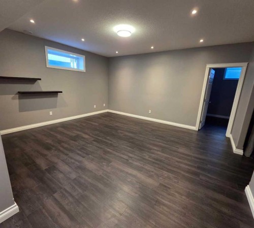 6138 11 Avenue, Edson, AB - Indoor