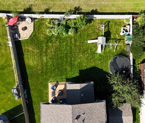 6138 11 Avenue, Edson, AB - Outdoor