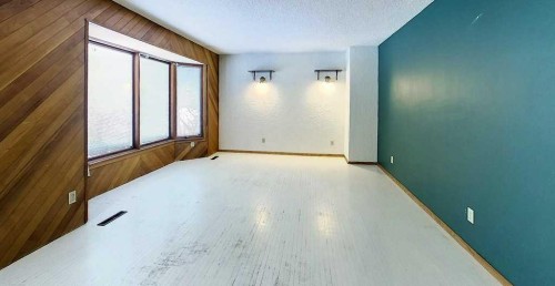 4324 7 Avenue, Edson, AB - Indoor Photo Showing Other Room