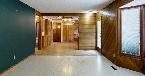 4324 7 Avenue, Edson, AB - Indoor Photo Showing Other Room