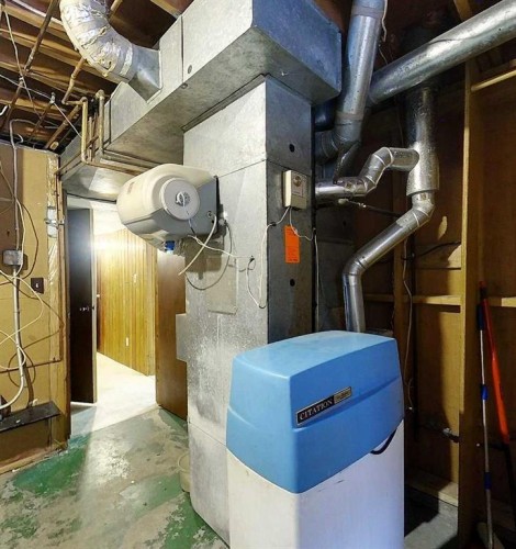 4324 7 Avenue, Edson, AB - Indoor Photo Showing Basement