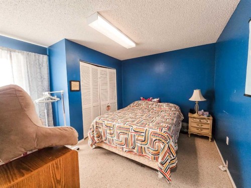 4819 10 Avenue, Edson, AB - Indoor Photo Showing Bedroom
